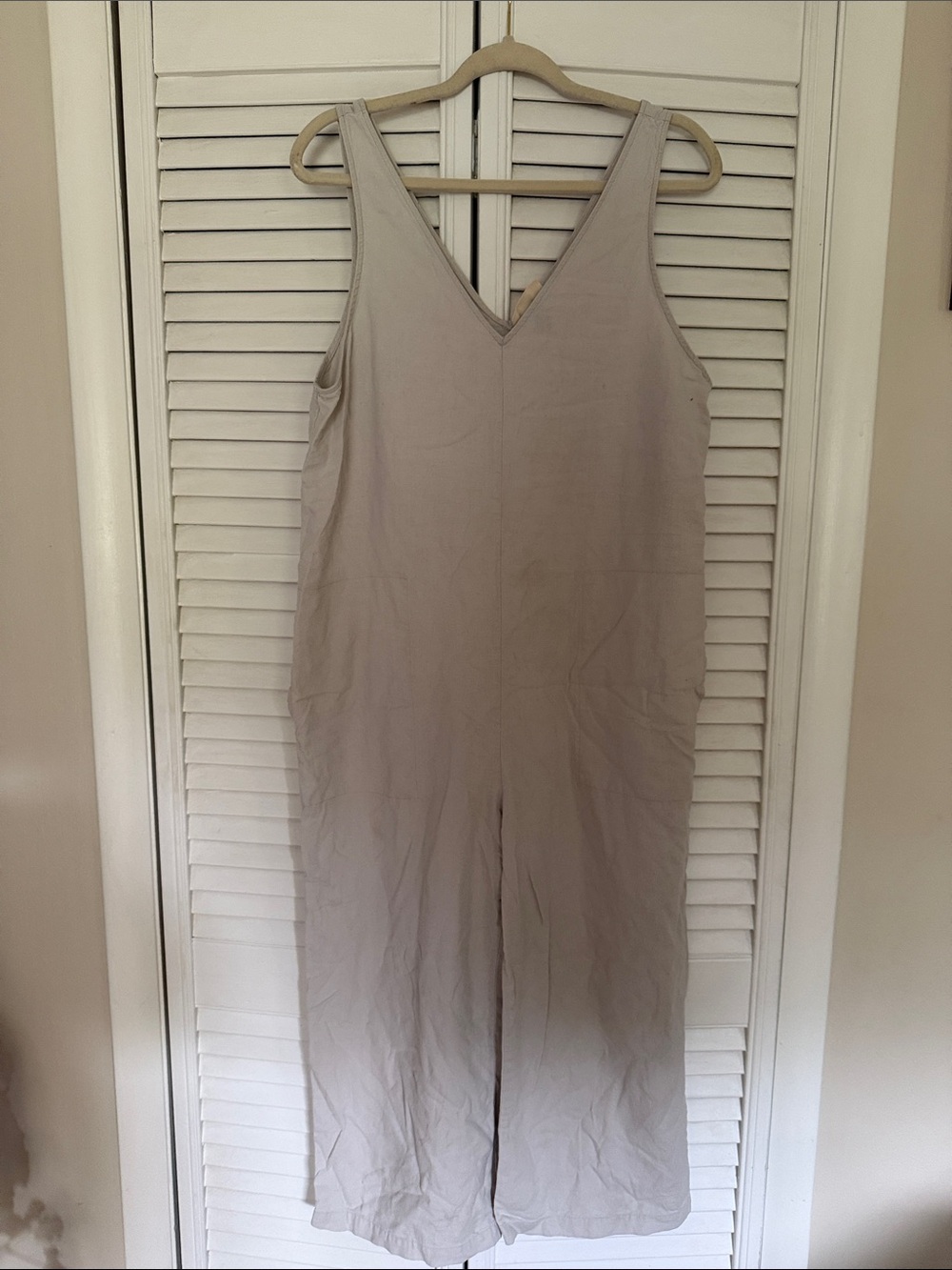 Universal Thread Sleeveless V-Neck Wide-Leg Jumpsuit in Light Taupe